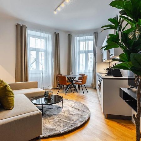 Trendy Apt With - Smart Tv, Coffee Machine In Meidling 维也纳 外观 照片