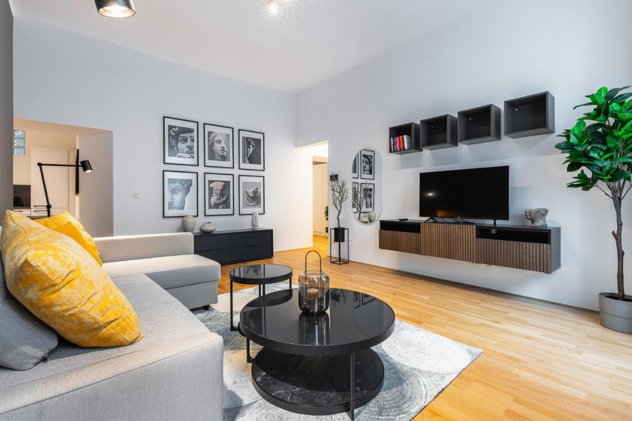 Trendy Apt With - Smart Tv, Coffee Machine In Meidling 维也纳 外观 照片