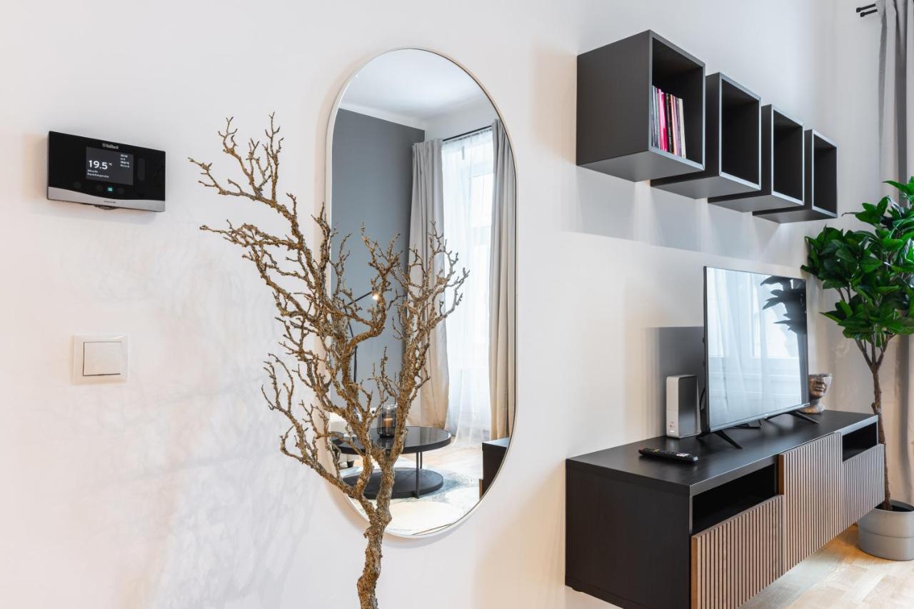 Trendy Apt With - Smart Tv, Coffee Machine In Meidling 维也纳 外观 照片